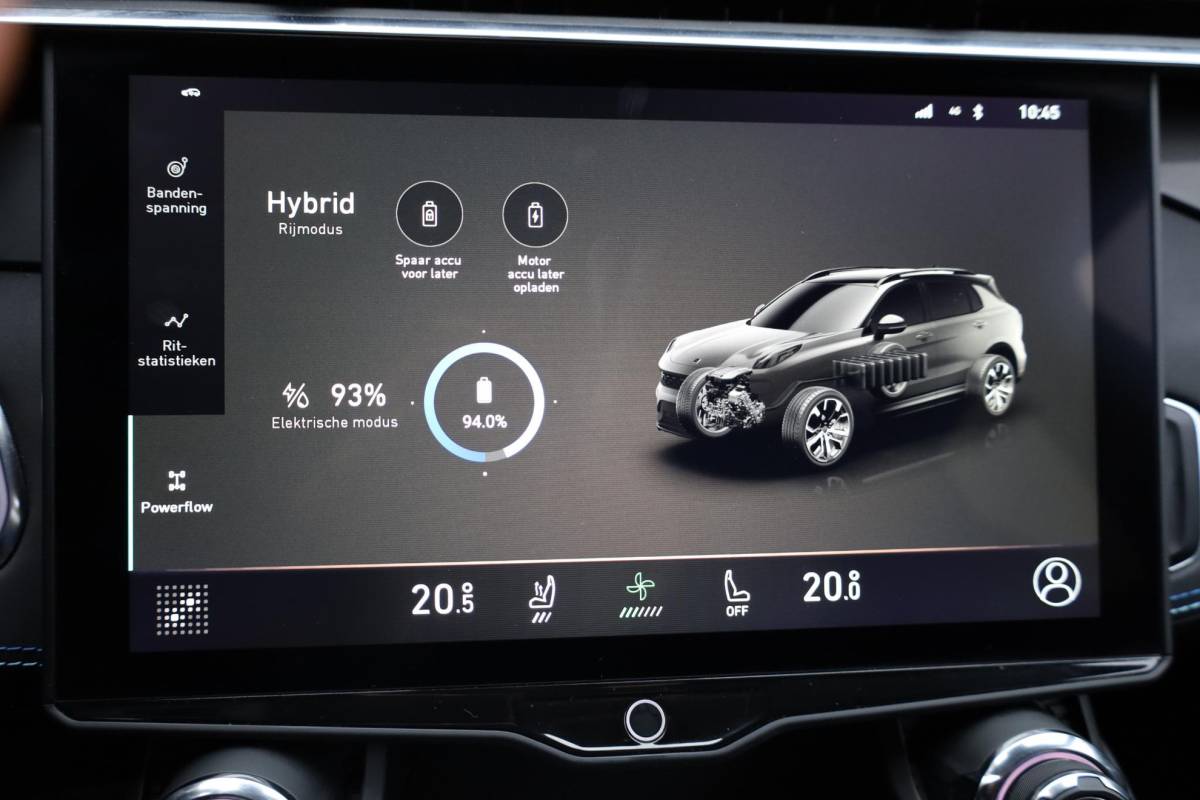 Lynk & Co 01 Lynk & Co 01 1.5 261PK! 6.6KWh 360-CAMERA PANO/SCHUIF INFINITY DAB NAVI CARPLAY STOELVERWARMING ELEK.ACHTERKLEP 20″LMV