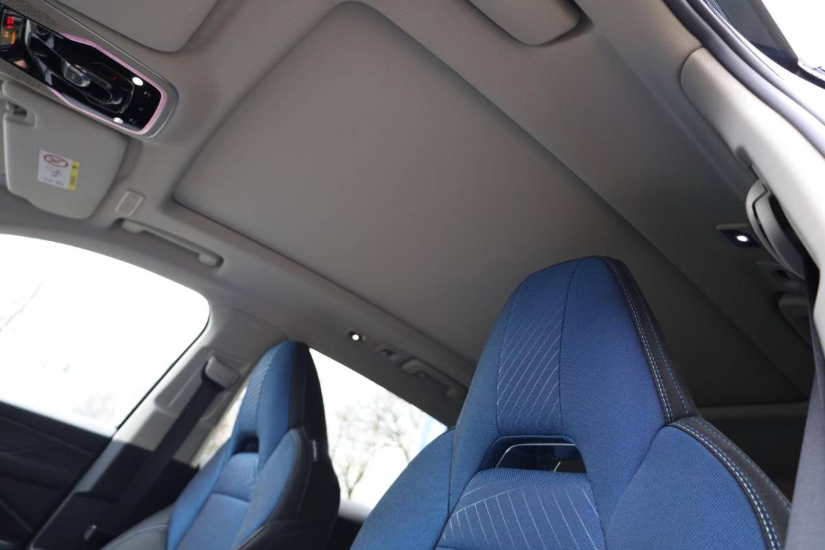 Lynk & Co 01 Lynk & Co 01 1.5 261PK! 6.6KWh 360-CAMERA PANO/SCHUIF INFINITY DAB NAVI CARPLAY STOELVERWARMING ELEK.ACHTERKLEP 20″LMV