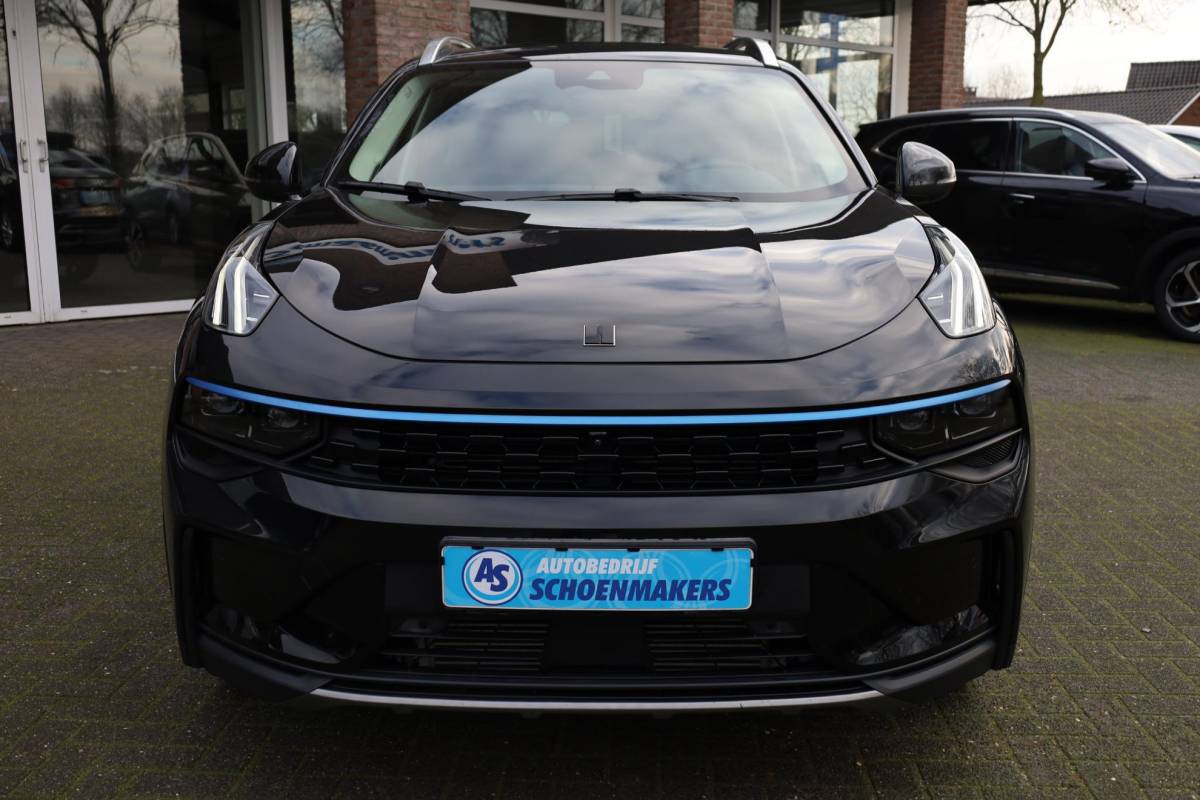 Lynk & Co 01 Lynk & Co 01 1.5 261PK! 6.6KWh 360-CAMERA PANO/SCHUIF INFINITY DAB NAVI CARPLAY STOELVERWARMING ELEK.ACHTERKLEP 20″LMV
