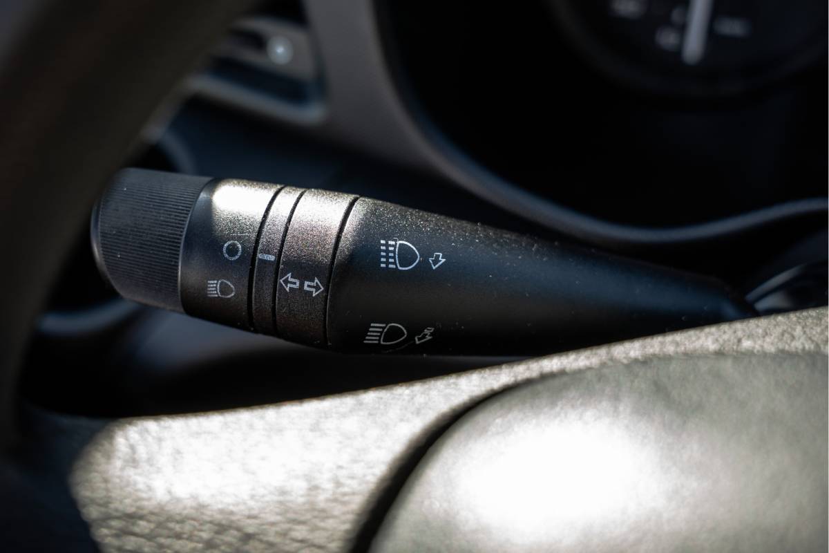 Iveco Daily Iveco Daily 50C15 3.0L | Open Laadbak | Kraan | Euro 6 | 1ste Eigenaar| 146 PK | 3-Zits