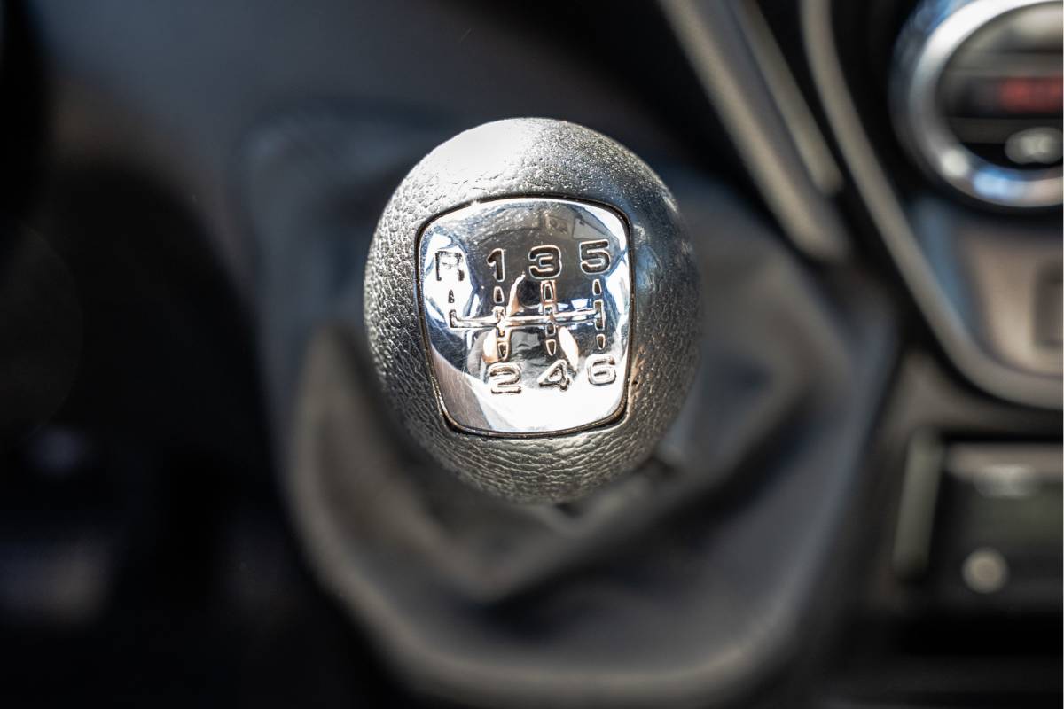 Iveco Daily Iveco Daily 50C15 3.0L | Open Laadbak | Kraan | Euro 6 | 1ste Eigenaar| 146 PK | 3-Zits