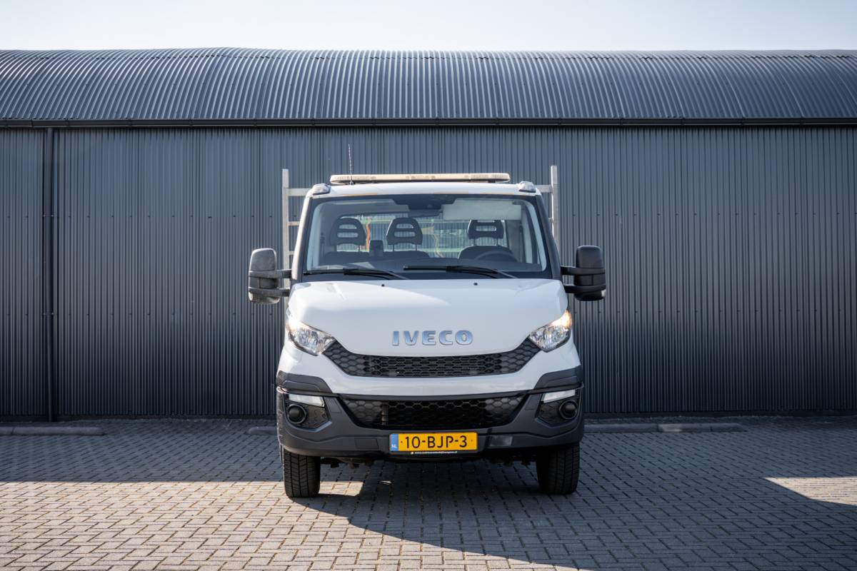 Iveco Daily Iveco Daily 50C15 3.0L | Open Laadbak | Kraan | Euro 6 | 1ste Eigenaar| 146 PK | 3-Zits