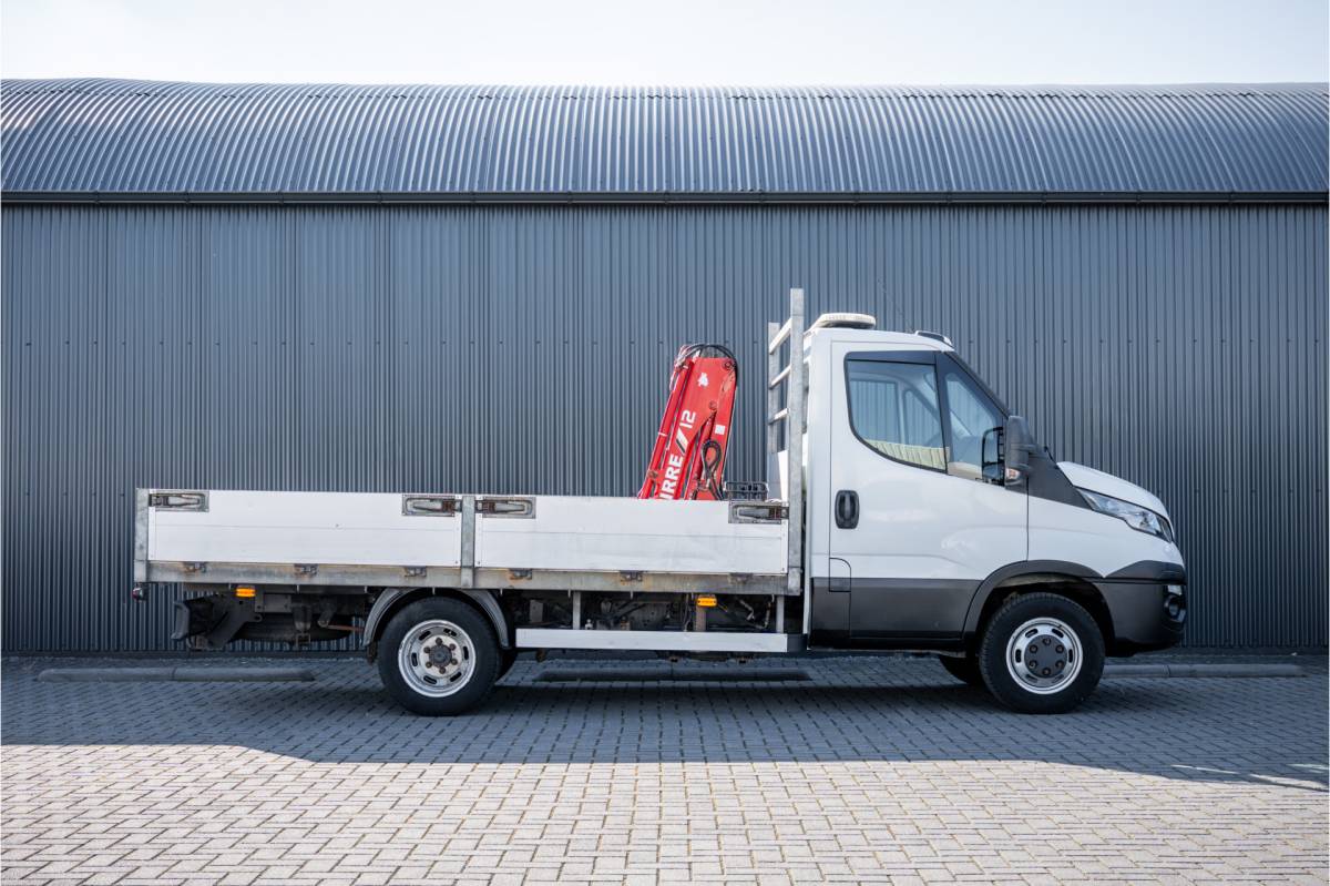 Iveco Daily Iveco Daily 50C15 3.0L | Open Laadbak | Kraan | Euro 6 | 1ste Eigenaar| 146 PK | 3-Zits