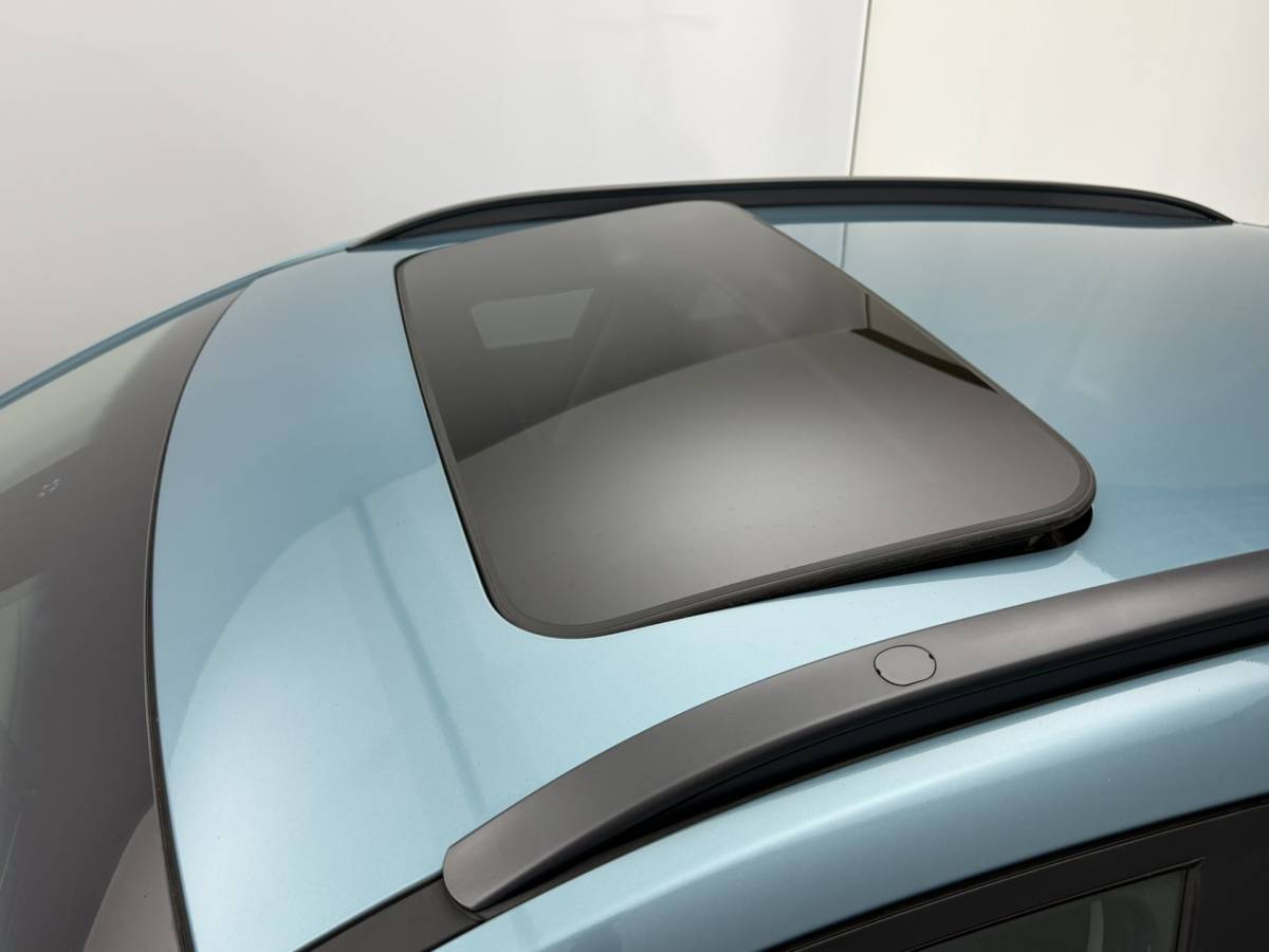 Hyundai Kona Hyundai Kona EV Limited 64 kWh 3- Fase SOH 95,6% | Warmtepomp | Elektrisch Schuif/Kanteldak | Camera | Leer | Head-Up Display
