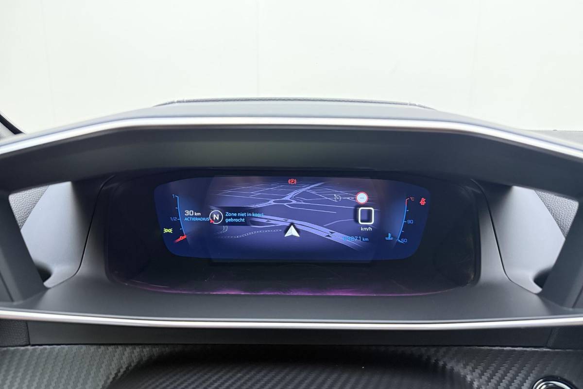 Peugeot 208 Peugeot 208 1.2 PureTech GT | Afneembare Trekhaak | Achteruitrijcamera | Panoramadak | Cruise control | Airco | Stoelverwarming | Climate control | Interieurverlichting | Stuurbediening | Sportstuurwiel |