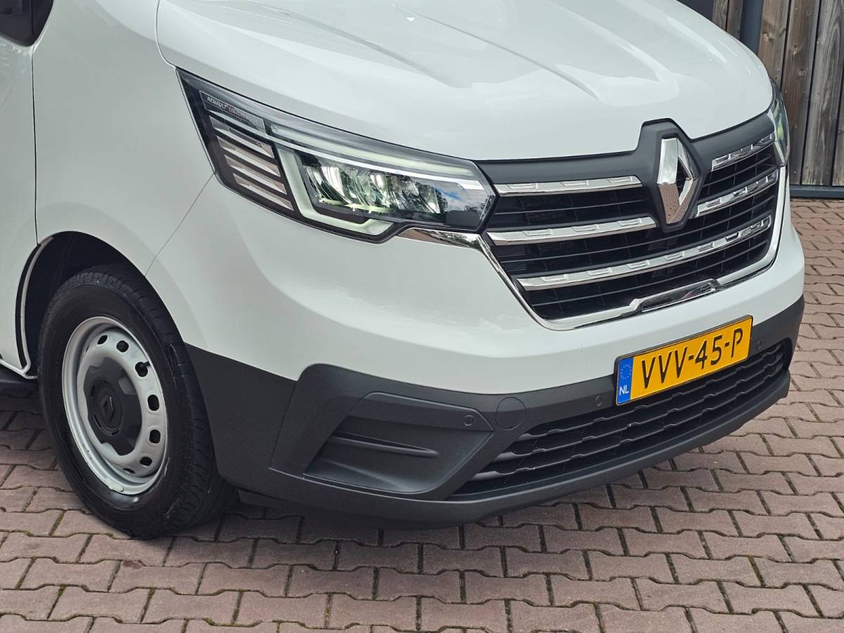 Renault Trafic Renault Trafic 2.0 dCi 150PK T29 L1H1 Comfort | Automaat | LED | Trekhaak | Navi | Camera | PDC | App-Connect |