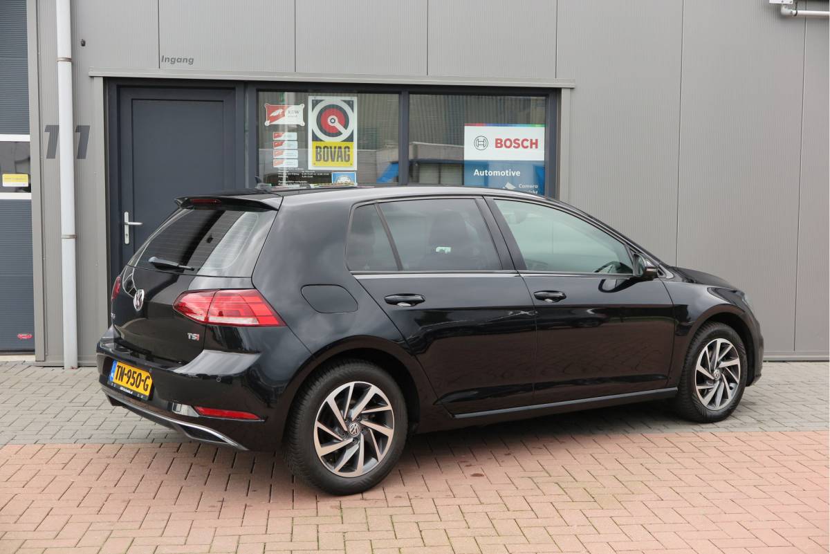 Volkswagen Golf Volkswagen Golf 1.4 TSI 125pk Sound Navi , LMV, Keyless, PDC , Achteruitrijcamera , Carplay , Etc. Nieuwe apk bij aflevering