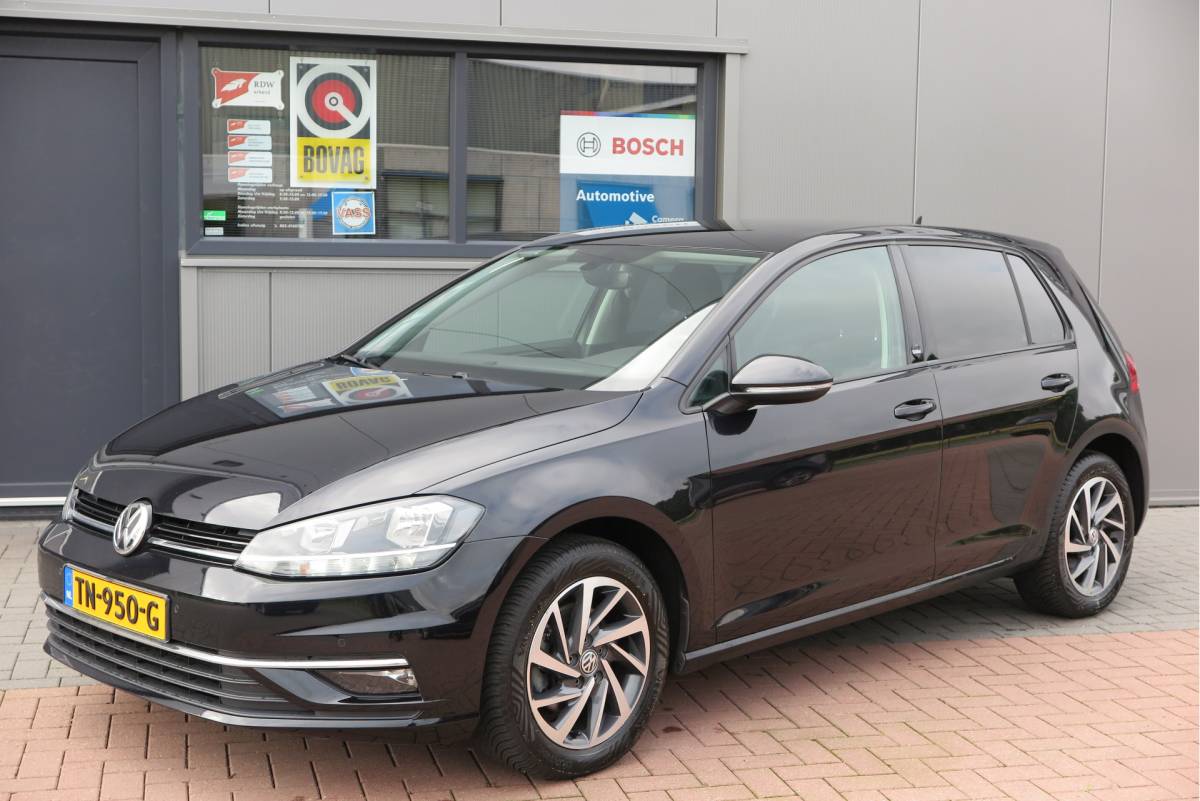 Volkswagen Golf Volkswagen Golf 1.4 TSI 125pk Sound Navi , LMV, Keyless, PDC , Achteruitrijcamera , Carplay , Etc. Nieuwe apk bij aflevering