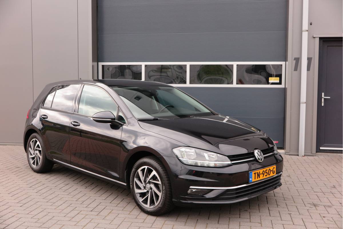 Volkswagen Golf Volkswagen Golf 1.4 TSI 125pk Sound Navi , LMV, Keyless, PDC , Achteruitrijcamera , Carplay , Etc. Nieuwe apk bij aflevering