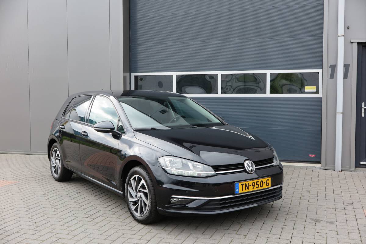 Volkswagen Golf Volkswagen Golf 1.4 TSI 125pk Sound Navi , LMV, Keyless, PDC , Achteruitrijcamera , Carplay , Etc. Nieuwe apk bij aflevering