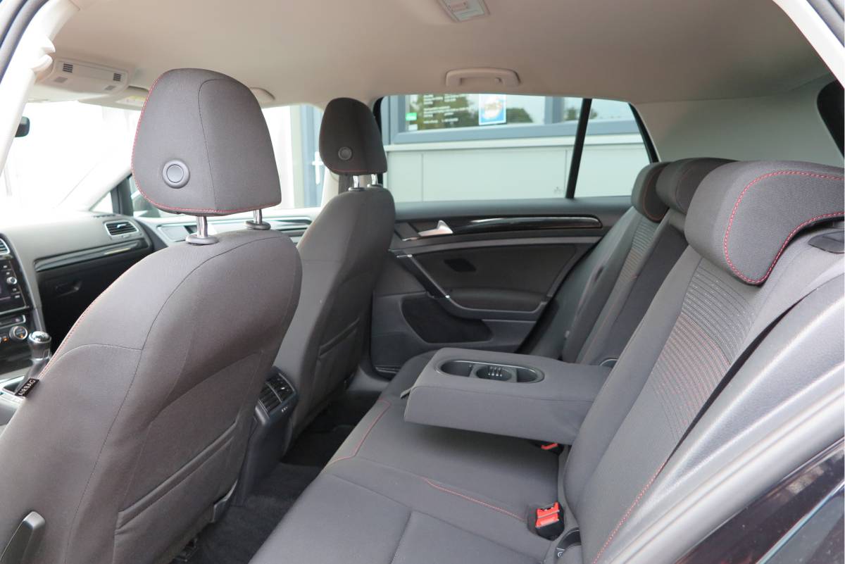 Volkswagen Golf Volkswagen Golf 1.4 TSI 125pk Sound Navi , LMV, Keyless, PDC , Achteruitrijcamera , Carplay , Etc. Nieuwe apk bij aflevering
