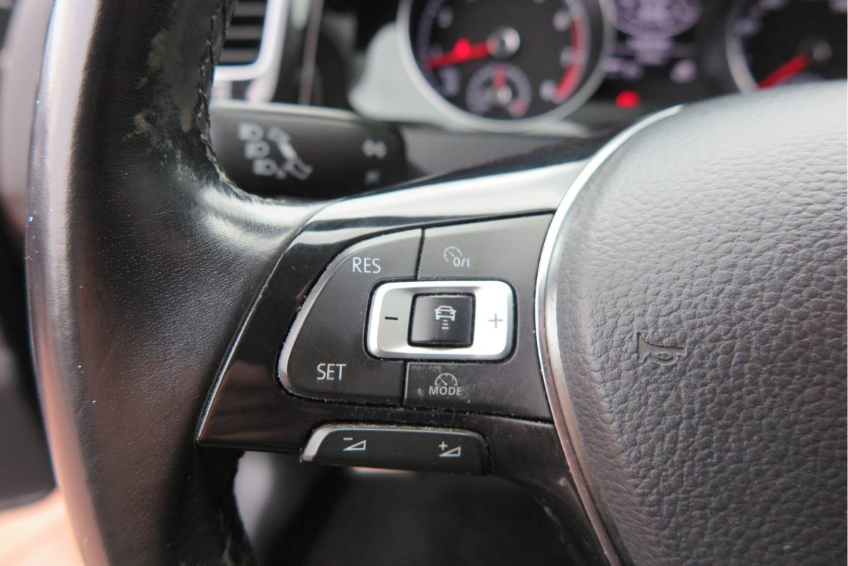 Volkswagen Golf Volkswagen Golf 1.4 TSI 125pk Sound Navi , LMV, Keyless, PDC , Achteruitrijcamera , Carplay , Etc. Nieuwe apk bij aflevering