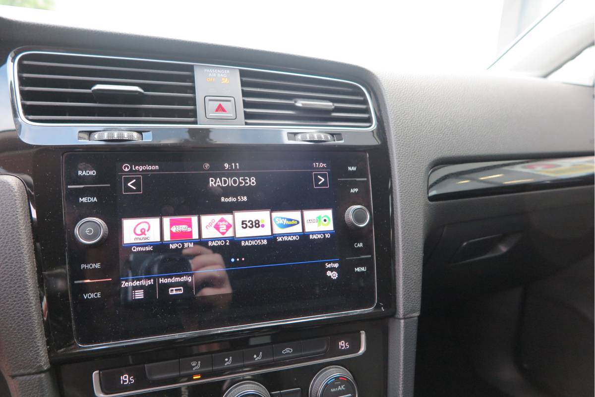 Volkswagen Golf Volkswagen Golf 1.4 TSI 125pk Sound Navi , LMV, Keyless, PDC , Achteruitrijcamera , Carplay , Etc. Nieuwe apk bij aflevering