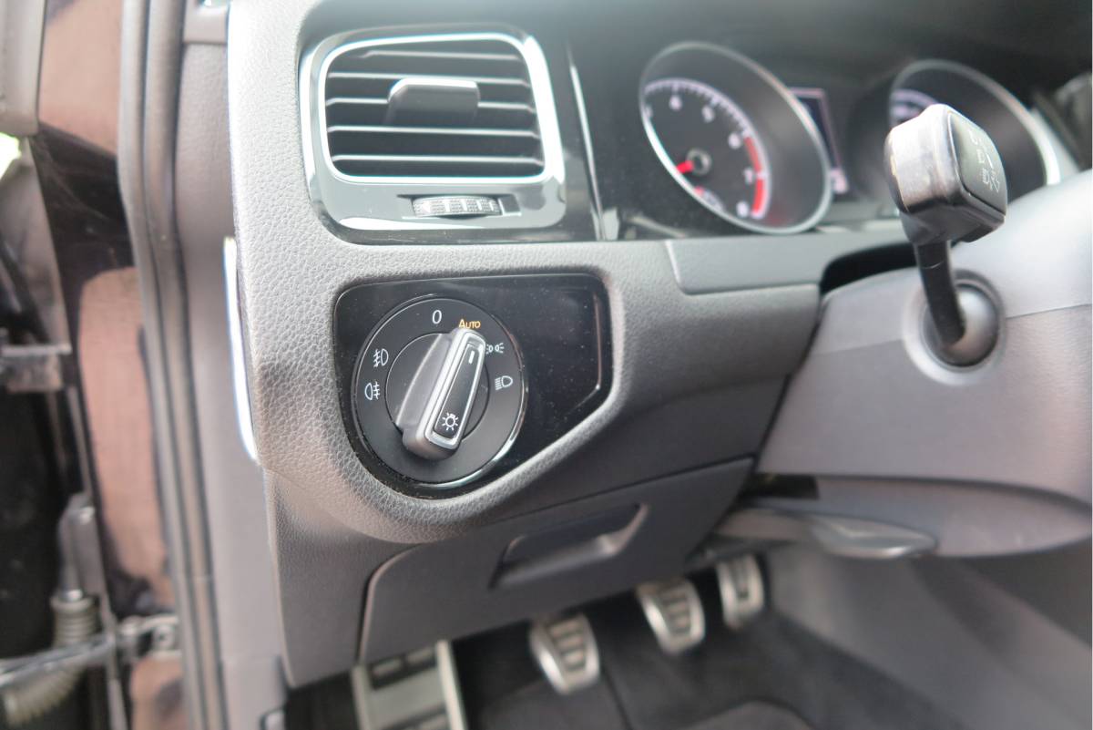 Volkswagen Golf Volkswagen Golf 1.4 TSI 125pk Sound Navi , LMV, Keyless, PDC , Achteruitrijcamera , Carplay , Etc. Nieuwe apk bij aflevering