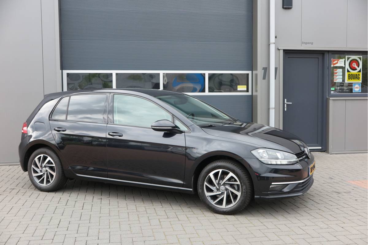 Volkswagen Golf Volkswagen Golf 1.4 TSI 125pk Sound Navi , LMV, Keyless, PDC , Achteruitrijcamera , Carplay , Etc. Nieuwe apk bij aflevering
