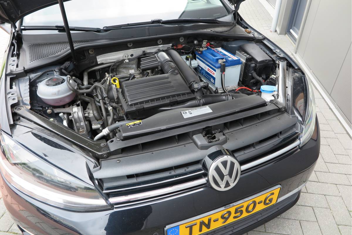 Volkswagen Golf Volkswagen Golf 1.4 TSI 125pk Sound Navi , LMV, Keyless, PDC , Achteruitrijcamera , Carplay , Etc. Nieuwe apk bij aflevering
