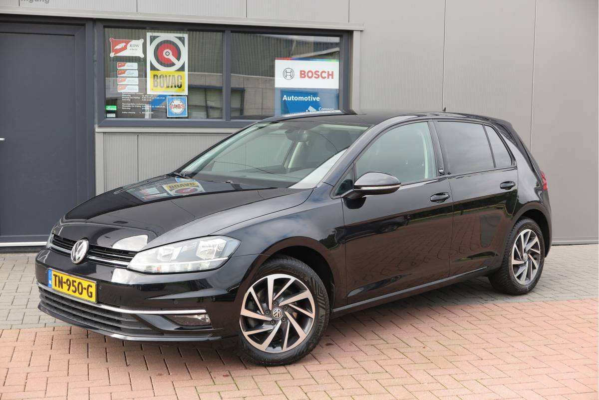 Volkswagen Golf Volkswagen Golf 1.4 TSI 125pk Sound Navi , LMV, Keyless, PDC , Achteruitrijcamera , Carplay , Etc. Nieuwe apk bij aflevering