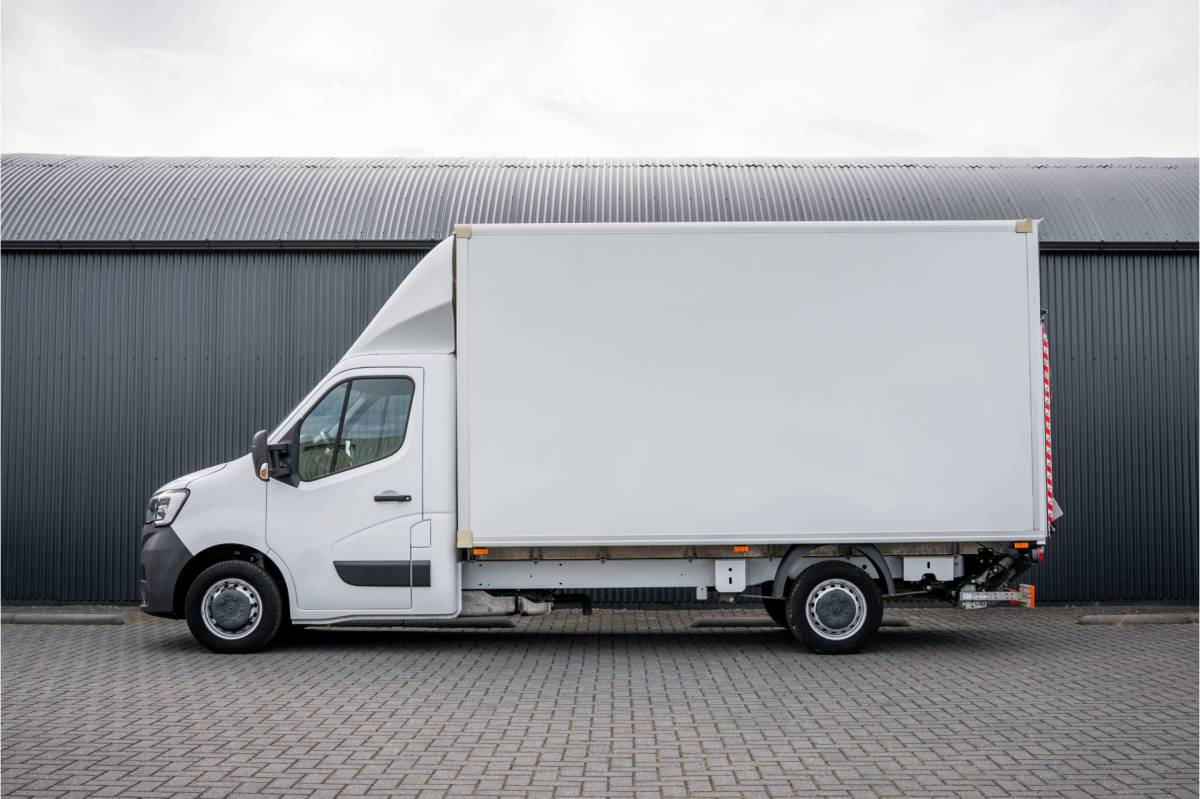 Renault Master Renault Master 15.389 KM! | Bakwagen met Laadklep | 146PK | LED | Airco