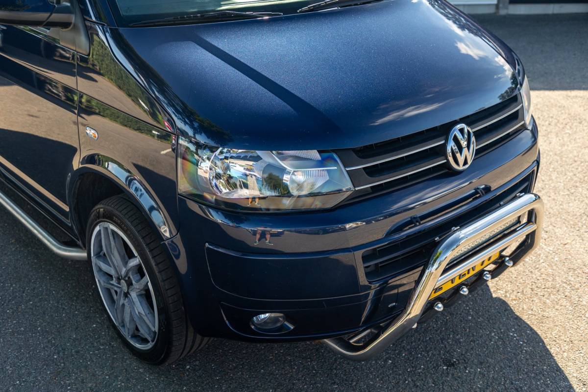 Volkswagen Transporter Volkswagen Transporter 2.0 TDI L1H1 I Automaat I Betimmering I bulbar I lm wielen