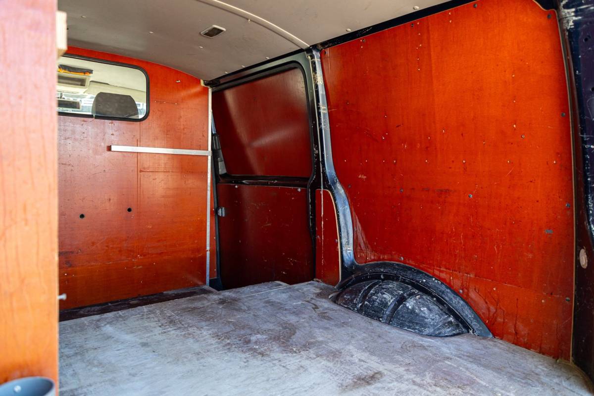 Volkswagen Transporter Volkswagen Transporter 2.0 TDI L1H1 I Automaat I Betimmering I bulbar I lm wielen