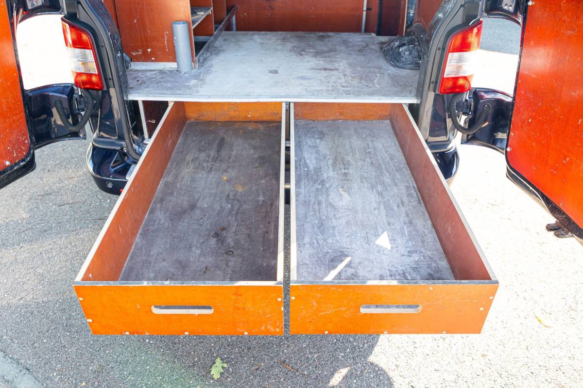 Volkswagen Transporter Volkswagen Transporter 2.0 TDI L1H1 I Automaat I Betimmering I bulbar I lm wielen