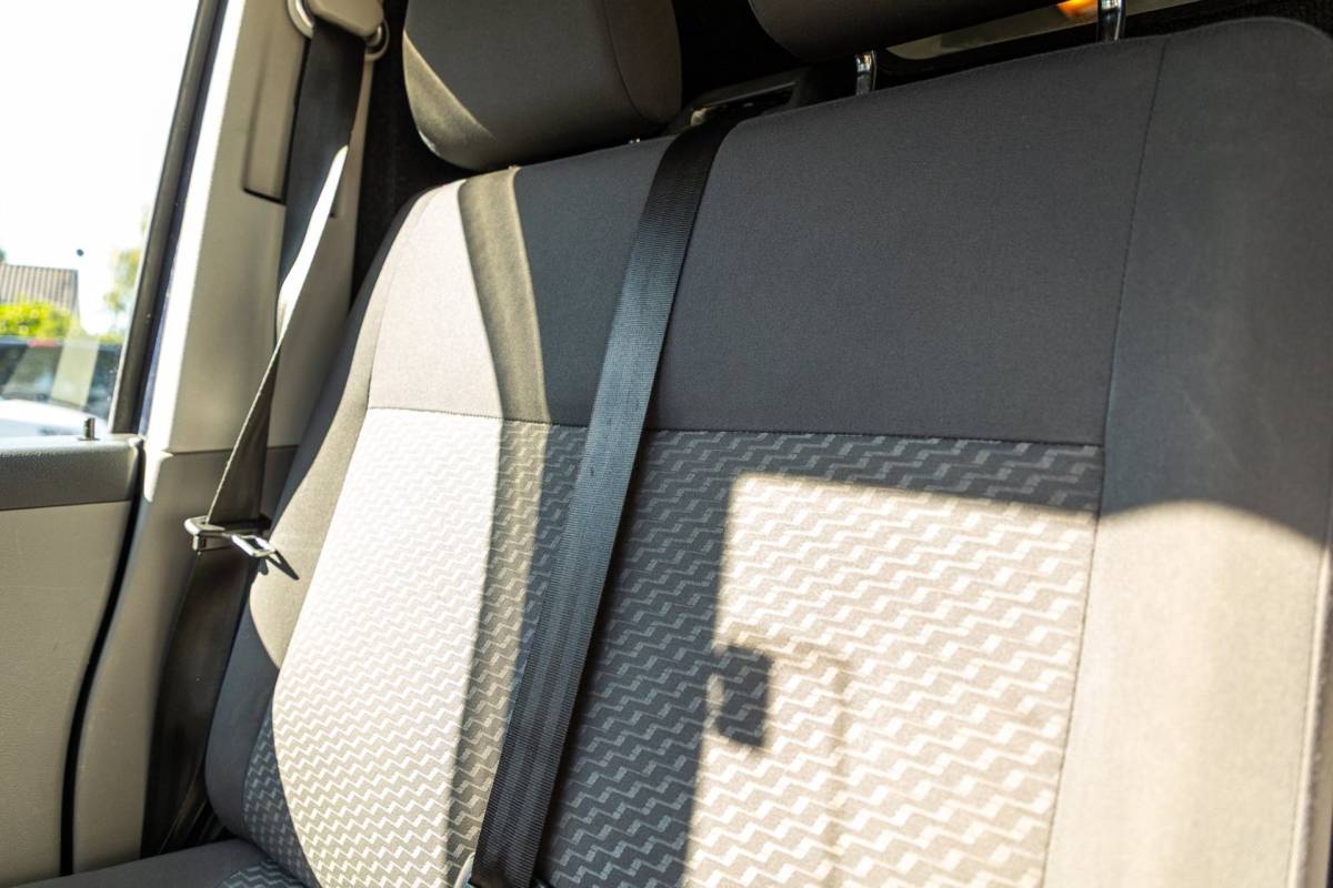 Volkswagen Transporter Volkswagen Transporter 2.0 TDI L1H1 I Automaat I Betimmering I bulbar I lm wielen
