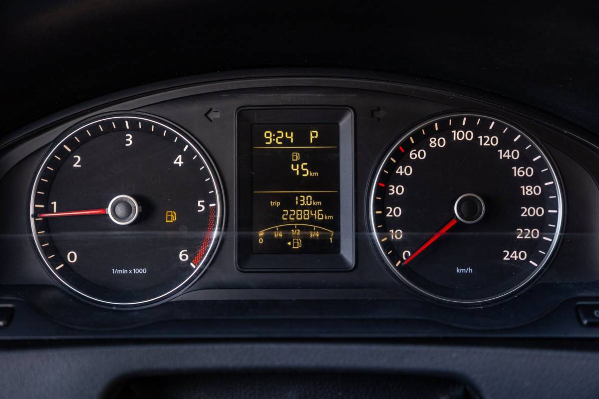 Volkswagen Transporter Volkswagen Transporter 2.0 TDI L1H1 I Automaat I Betimmering I bulbar I lm wielen