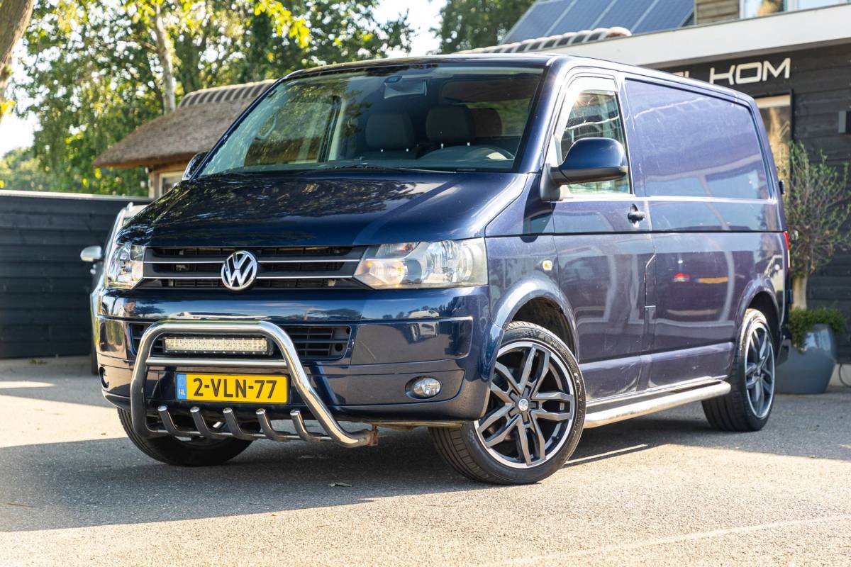 Volkswagen Transporter Volkswagen Transporter 2.0 TDI L1H1 I Automaat I Betimmering I bulbar I lm wielen