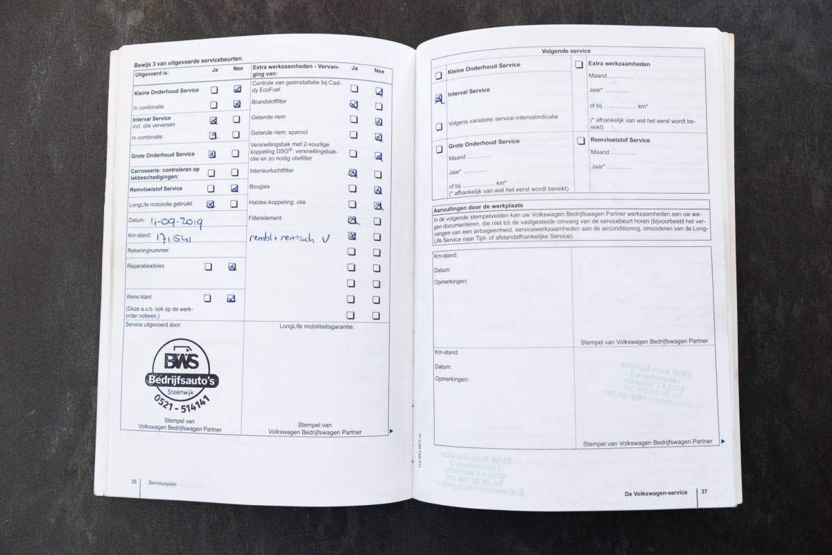Volkswagen Transporter Volkswagen Transporter 2.0 TDI L1H1 I Automaat I Betimmering I bulbar I lm wielen