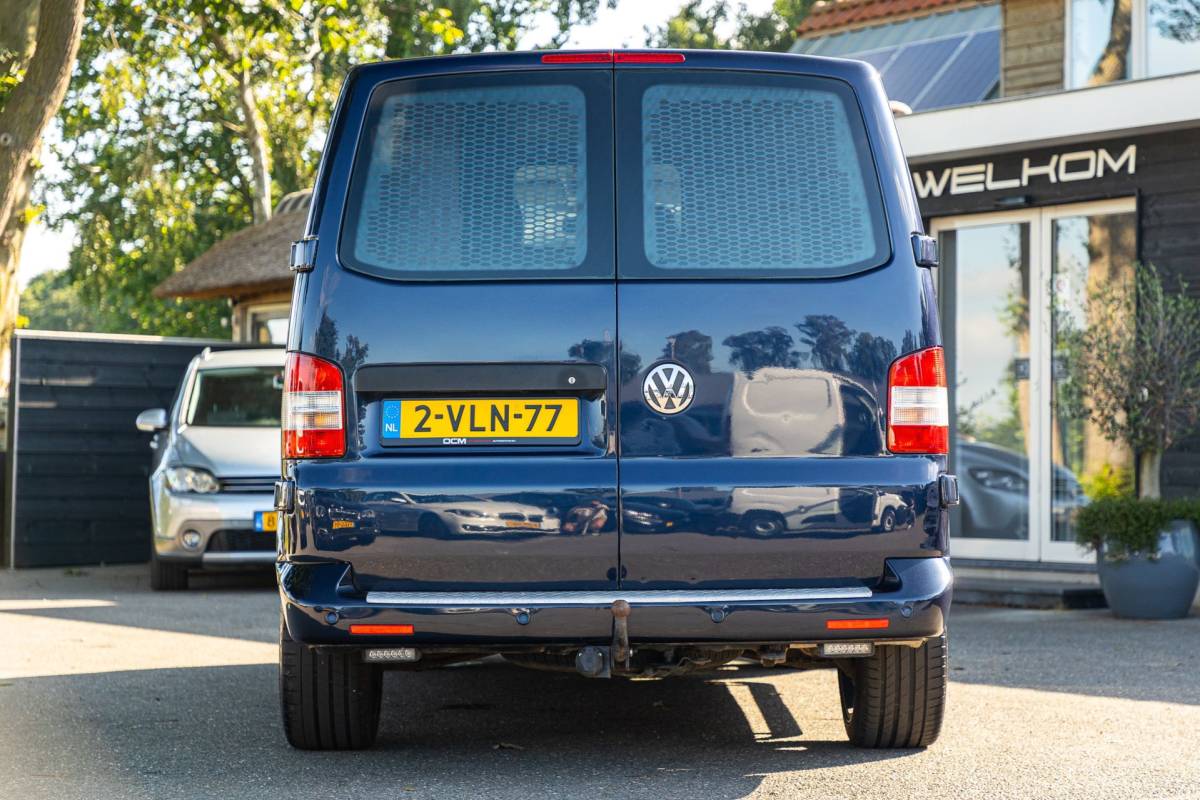 Volkswagen Transporter Volkswagen Transporter 2.0 TDI L1H1 I Automaat I Betimmering I bulbar I lm wielen
