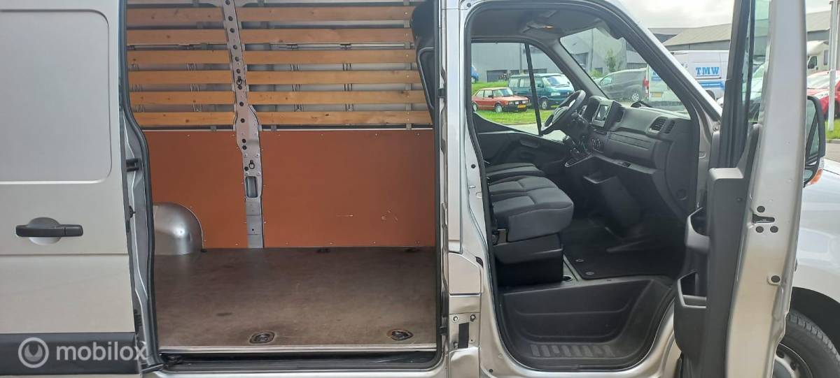 Renault Master Renault Master bestel T35 2.3 dCi 180 L2H2 Energy Comfort