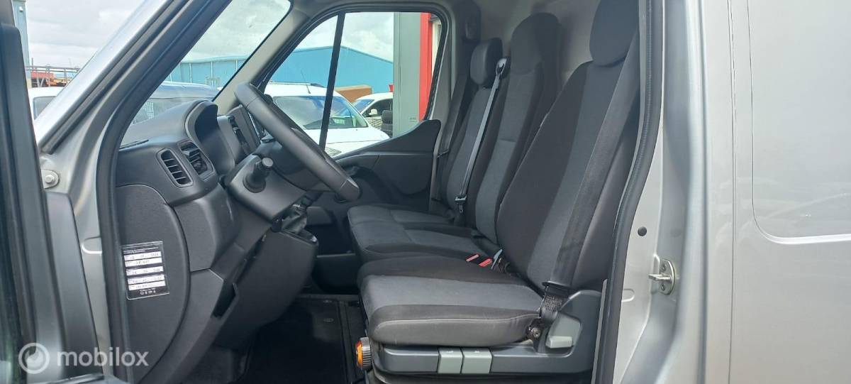 Renault Master Renault Master bestel T35 2.3 dCi 180 L2H2 Energy Comfort