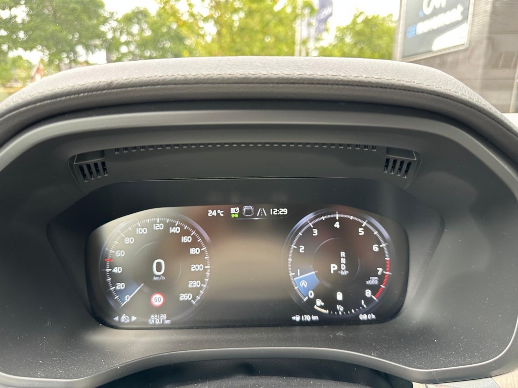Volvo XC60 Volvo XC60 2.0 B5 AWD Inscription I Leder I Trekhaak I Navigatie I Nieuwsta