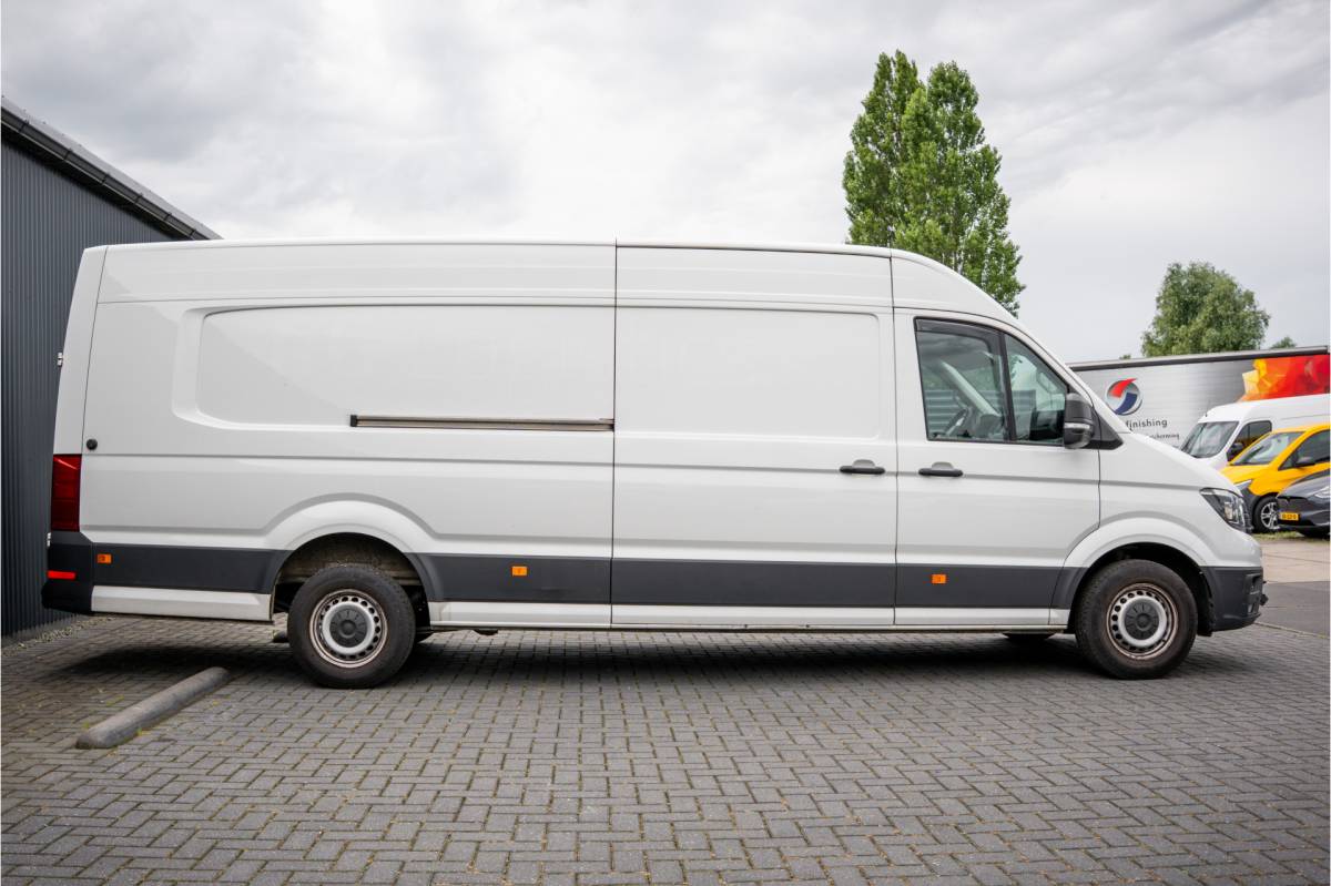 Volkswagen Crafter Volkswagen Crafter 2.0 TDI FWD L5H3 | 177 PK | Motor Defect | Camera | Cruise | PDC | Airco