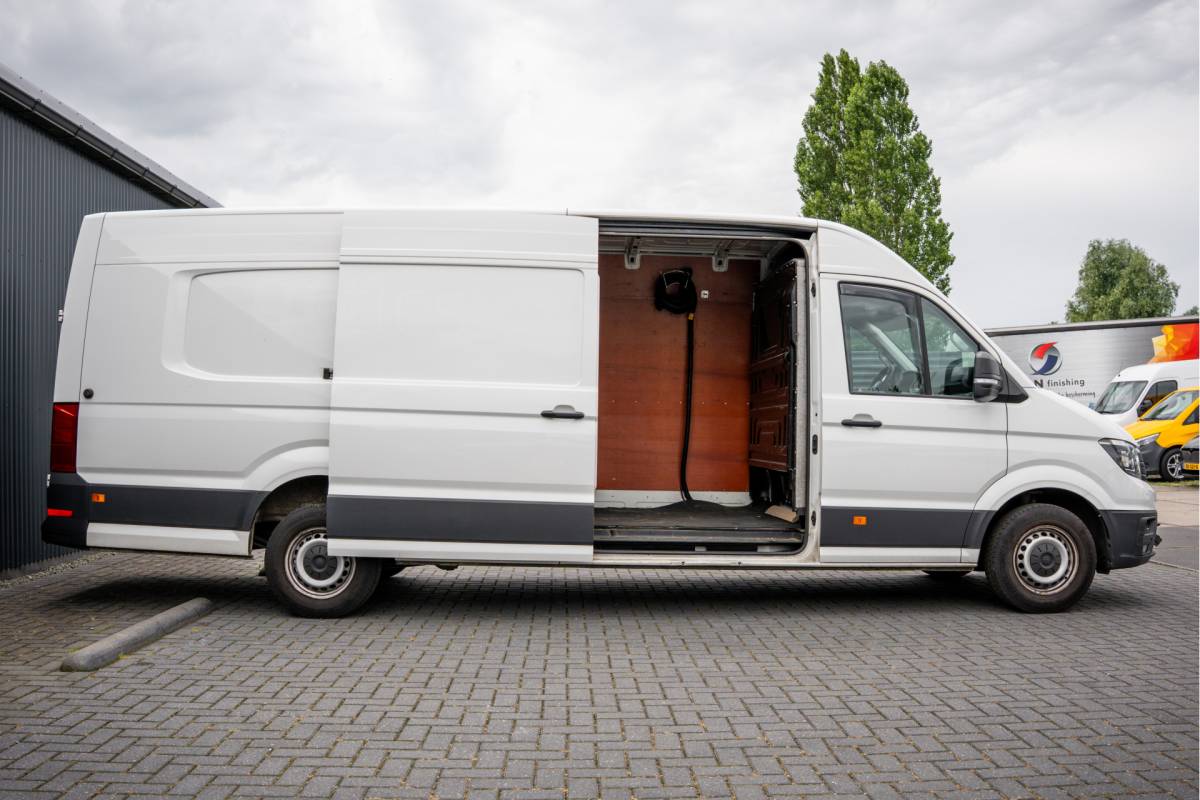 Volkswagen Crafter Volkswagen Crafter 2.0 TDI FWD L5H3 | 177 PK | Motor Defect | Camera | Cruise | PDC | Airco