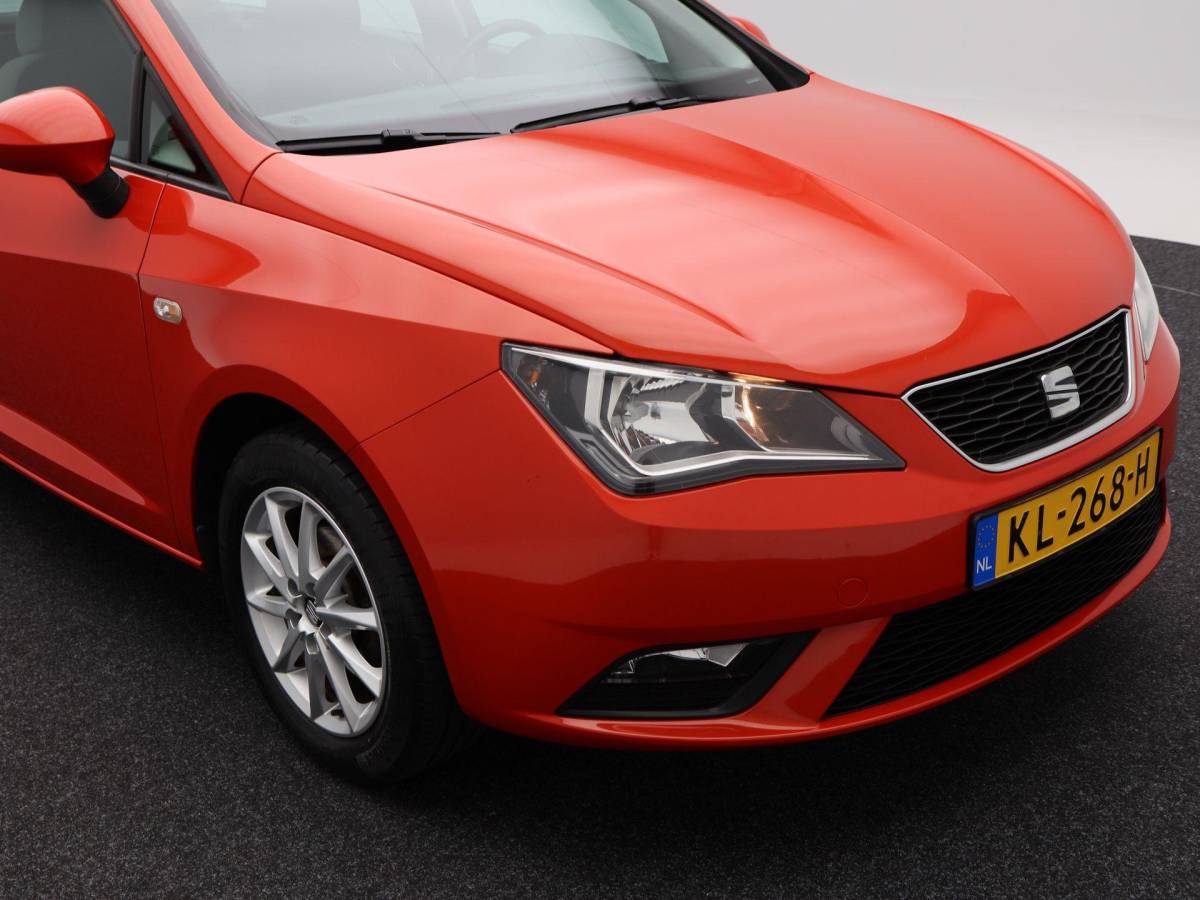 SEAT Ibiza SEAT Ibiza ST 1.0 EcoTSi Style Connect | Trekhaak | Airco | Cruise Control | Bluetooth | Parkeersensoren | 15 inch | 96.036 Km !!