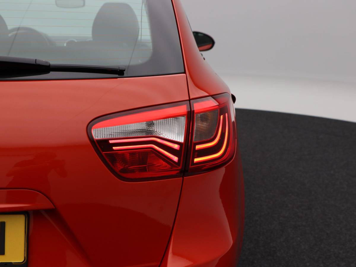SEAT Ibiza SEAT Ibiza ST 1.0 EcoTSi Style Connect | Trekhaak | Airco | Cruise Control | Bluetooth | Parkeersensoren | 15 inch | 96.036 Km !!
