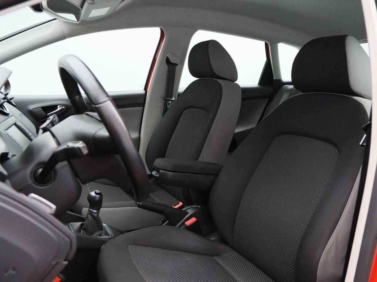 SEAT Ibiza SEAT Ibiza ST 1.0 EcoTSi Style Connect | Trekhaak | Airco | Cruise Control | Bluetooth | Parkeersensoren | 15 inch | 96.036 Km !!
