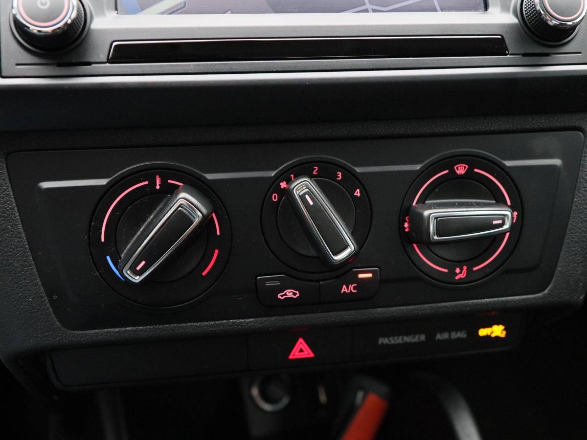 SEAT Ibiza SEAT Ibiza ST 1.0 EcoTSi Style Connect | Trekhaak | Airco | Cruise Control | Bluetooth | Parkeersensoren | 15 inch | 96.036 Km !!