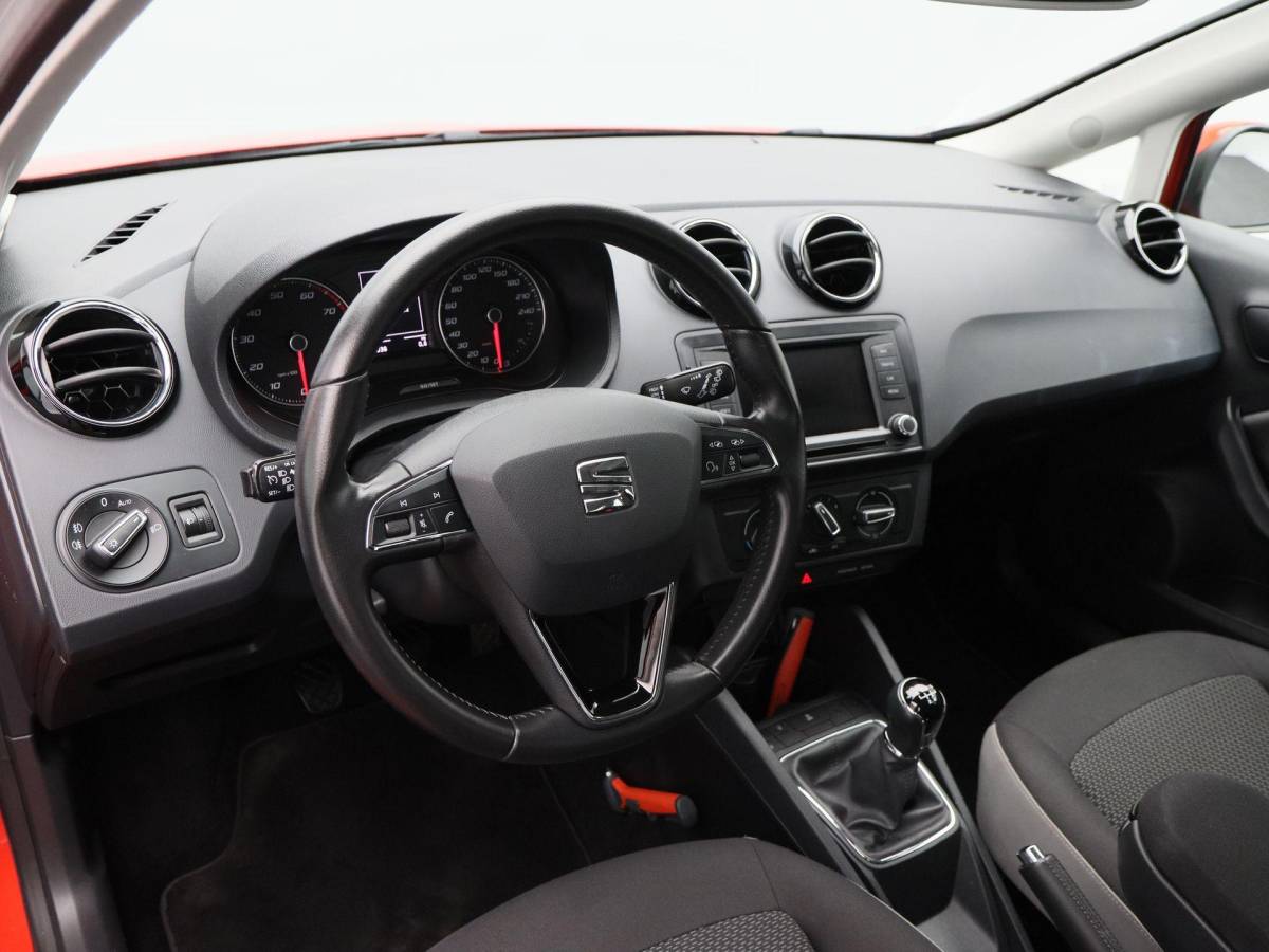 SEAT Ibiza SEAT Ibiza ST 1.0 EcoTSi Style Connect | Trekhaak | Airco | Cruise Control | Bluetooth | Parkeersensoren | 15 inch | 96.036 Km !!