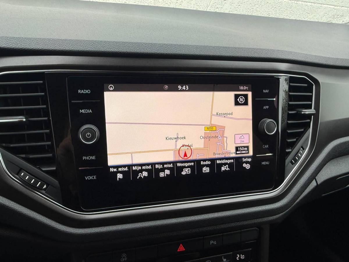 Volkswagen T-Roc Volkswagen T-Roc 1.0 TSI 116pk Style Business | ECC | Stoelverwarming | Achteruitrijcamera