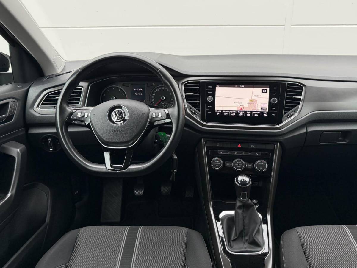 Volkswagen T-Roc Volkswagen T-Roc 1.0 TSI 116pk Style Business | ECC | Stoelverwarming | Achteruitrijcamera