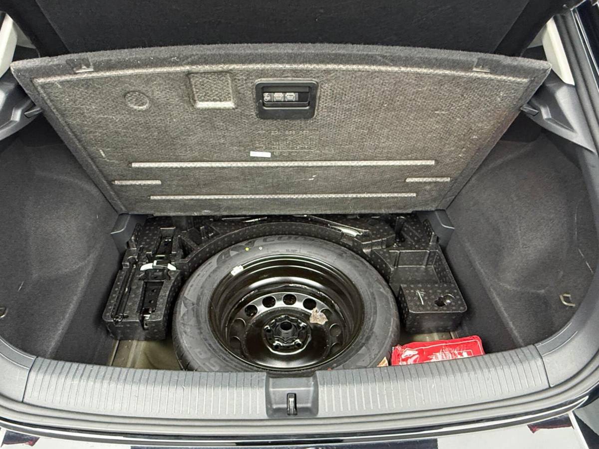 Volkswagen T-Roc Volkswagen T-Roc 1.0 TSI 116pk Style Business | ECC | Stoelverwarming | Achteruitrijcamera