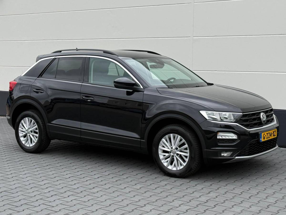 Volkswagen T-Roc Volkswagen T-Roc 1.0 TSI 116pk Style Business | ECC | Stoelverwarming | Achteruitrijcamera