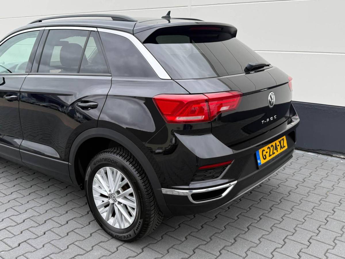 Volkswagen T-Roc Volkswagen T-Roc 1.0 TSI 116pk Style Business | ECC | Stoelverwarming | Achteruitrijcamera