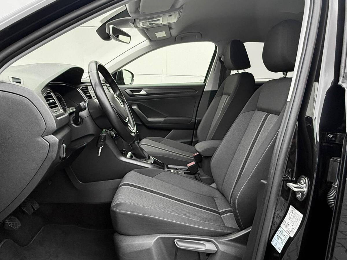 Volkswagen T-Roc Volkswagen T-Roc 1.0 TSI 116pk Style Business | ECC | Stoelverwarming | Achteruitrijcamera