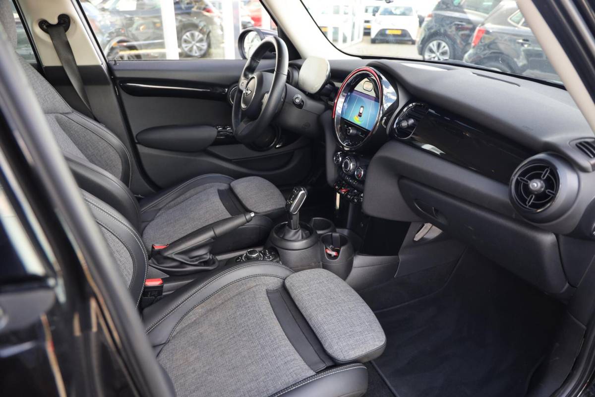 MINI 5-Deurs Mini 5-Deurs 1.5 One Business Edition|Automaat!|Apple carplay/Android auto|Navi|Cruise control|