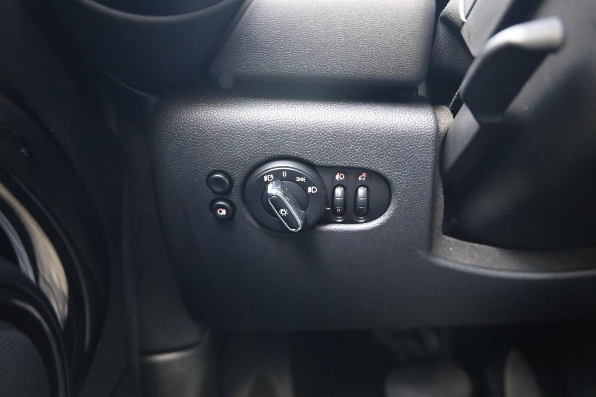 MINI 5-Deurs Mini 5-Deurs 1.5 One Business Edition|Automaat!|Apple carplay/Android auto|Navi|Cruise control|