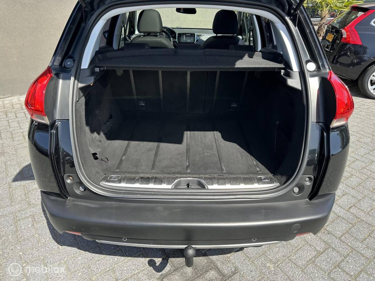 Peugeot 2008 Peugeot 2008 1.6 VTi Allure Automaat| Pano| Cruise| Trekhaak