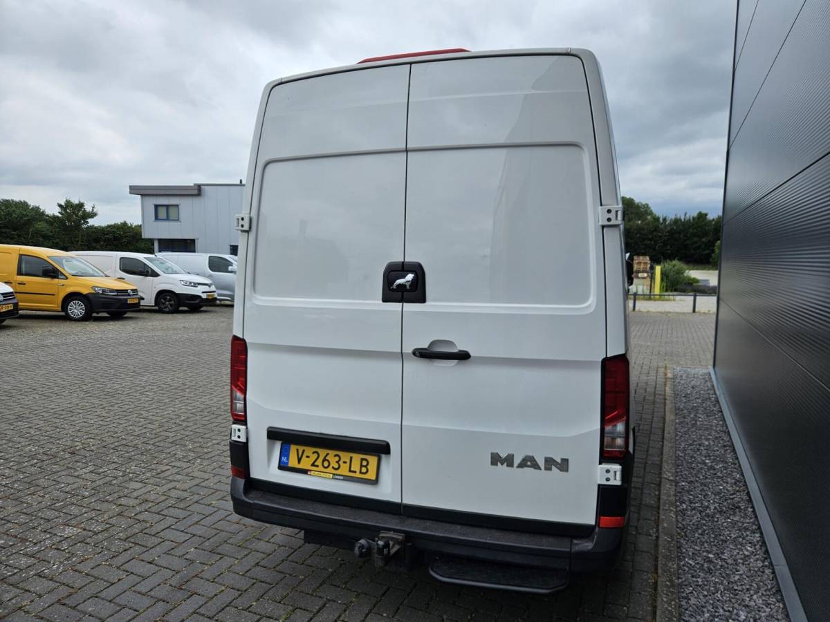 MAN TGE MAN TGE 2.0 TDI L3H3 Airco Trekhaak Onderhouden NAP